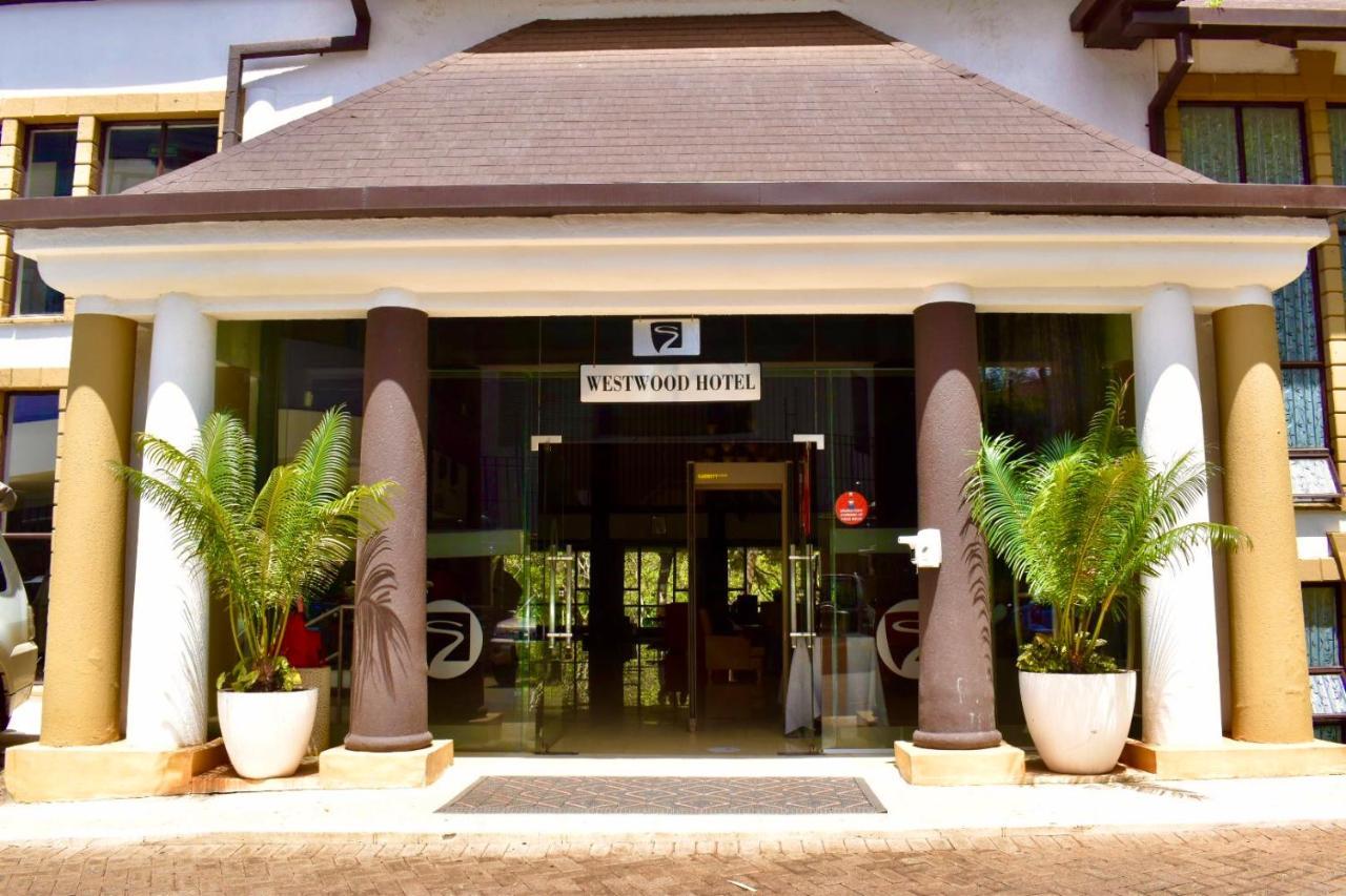 West Wood Hotel Nairobi Buitenkant foto