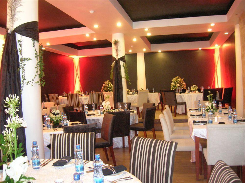 West Wood Hotel Nairobi Buitenkant foto
